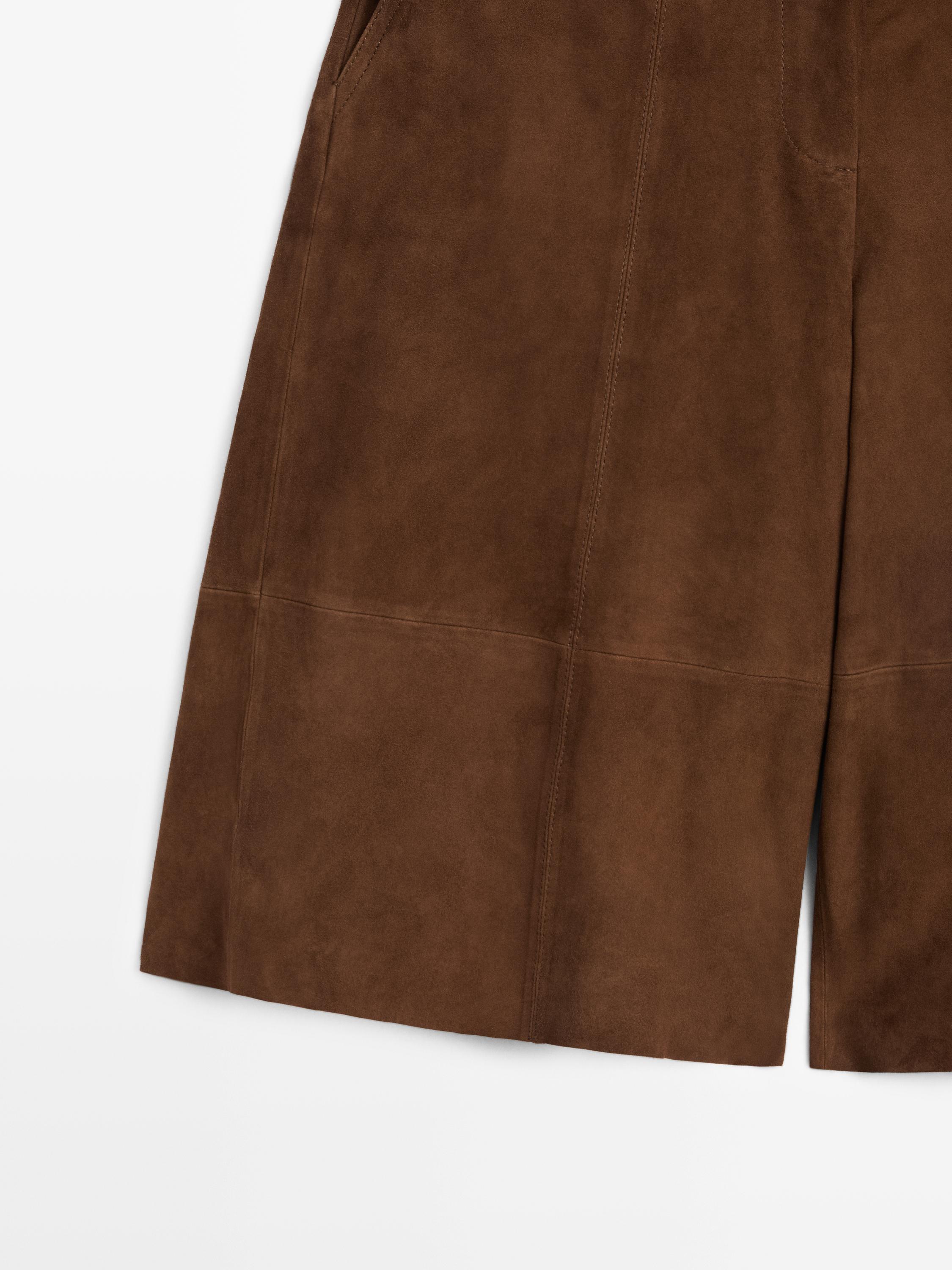 Long suede leather Bermuda shorts